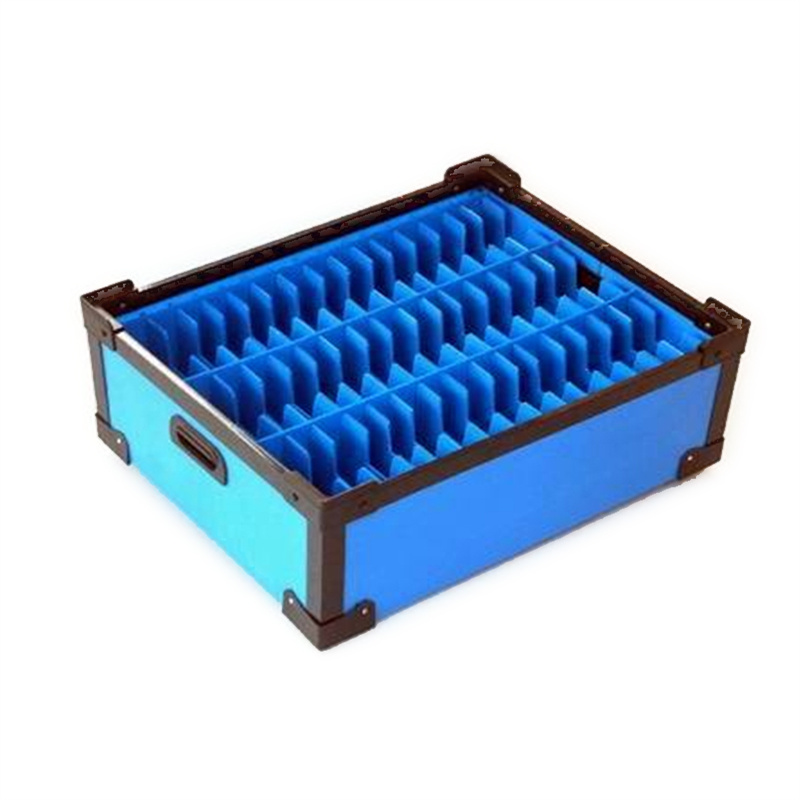 中空板周轉(zhuǎn)箱在運(yùn)輸貨物時(shí)的注意事項(xiàng)